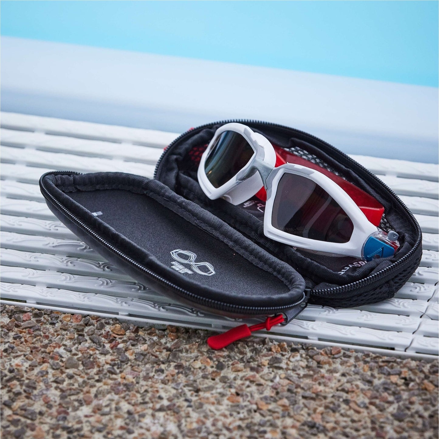 Aquasphere Goggle Case Black Red 80x190mm