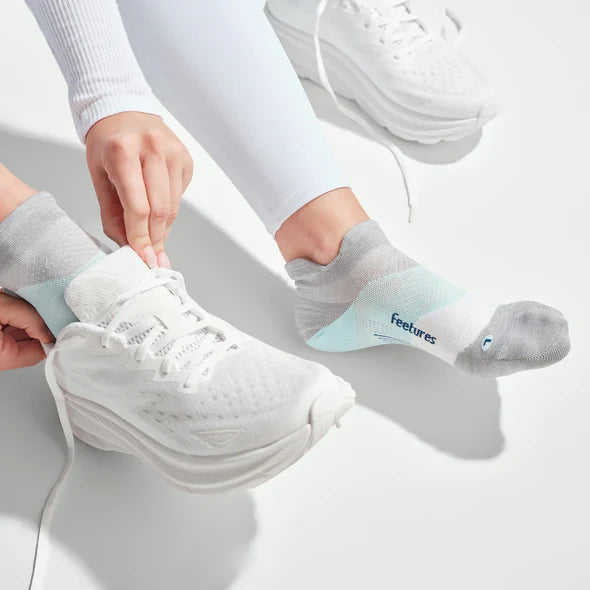 Feetures Elite Ultra Light NST Grey Sky 1 Pair x3