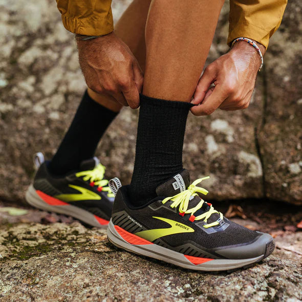 Feetures M10 Max Cushion Mini Crew Charcoal